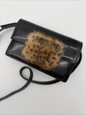 4️⃣9️⃣9️⃣Saint Laurent Patent Crossbody Bag with Fur Detail